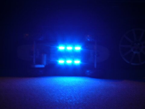 MoBo MB 800 Allterrain
with blue underbody leds - glare