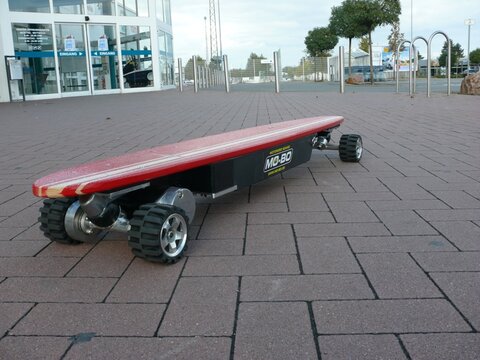 Hammer Long Board mit Mobo-Technik