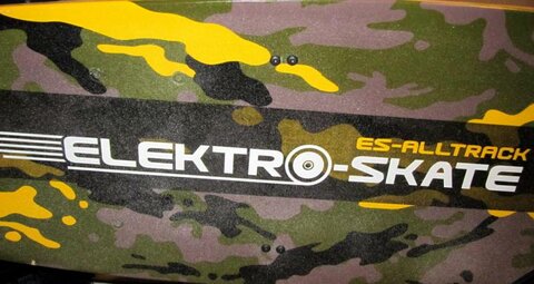 Eines der ersten Modelle des Elektro-Skate ES800 Alltrack MRK3 (neue Version) hier in Deutschland.

Demnächst auch in Aktion zu sehen.