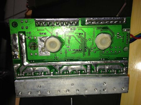 Mehr Informationen zu "beonx 800 watt controller Rückseite"