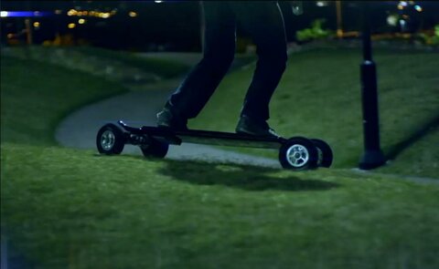 Evolve Carbon All-Terrain Video Screenshot

mehr gibt's hier: http://www.evolveskateboards.de