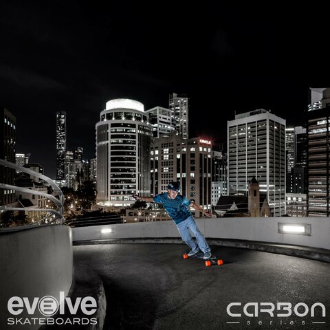 Evolve Carbon Street Elektroskateboard

Mehr Infos auf
www.evolveskateboards.de
oder
https://www.facebook.com/EvolveSkateboardsGermany