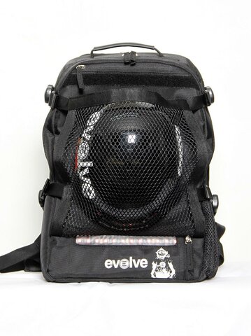 Evolve Backpack
Helmhalterung
http://www.evolveskateboards.de/index.php/shop-buy-online/zubehoer-und-ersatzteile/evolve-backpack-detail