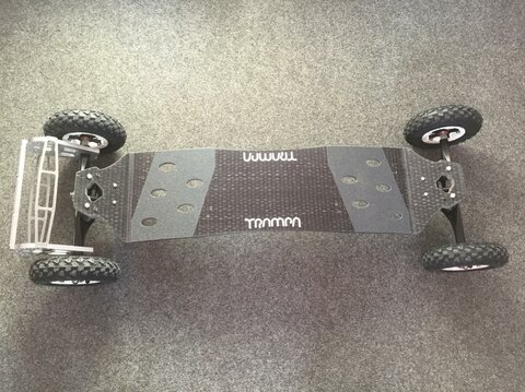 BAM BAM Trampa Mountainboard - 35 HOLY PRO on VERTIGO Trucks SUPERSTAR Wheels
nackig und ohne Motoren und Elektronik