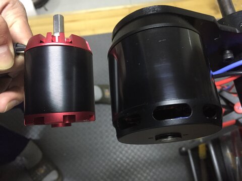 Difference between Scramboards 63 mm motor VS 50 mm motor both options available.