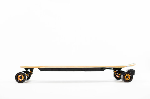 Evolve ONE Elektroskateboard
http://www.evolveskateboards.de/