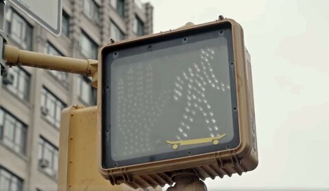 electric skateboard traffic light